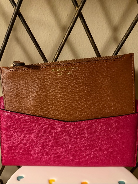 Michael Kors Handbags - Michael Kors Color Block Wallet Nwot